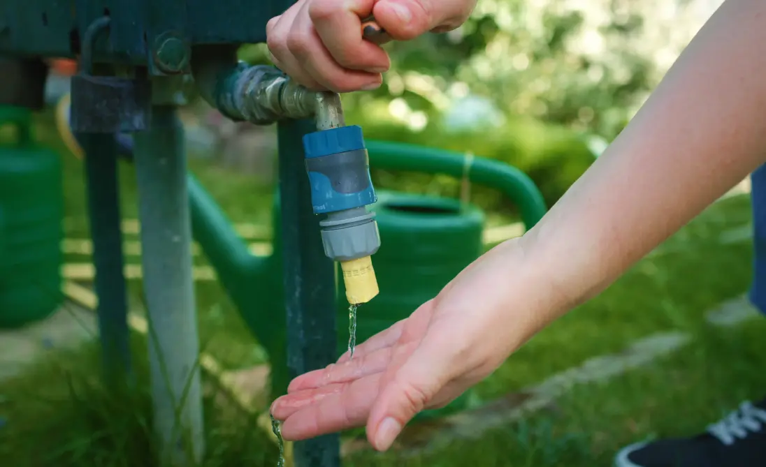 Factibilidad de agua a 6mts, confirmada en Hacienda Las Torres